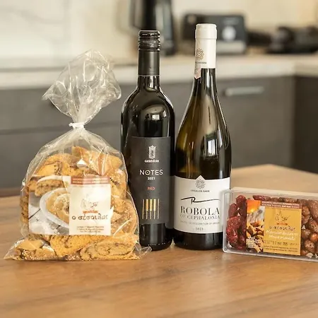 Willa Brand New Kefalonia Stone - Trapezaki Tranquility