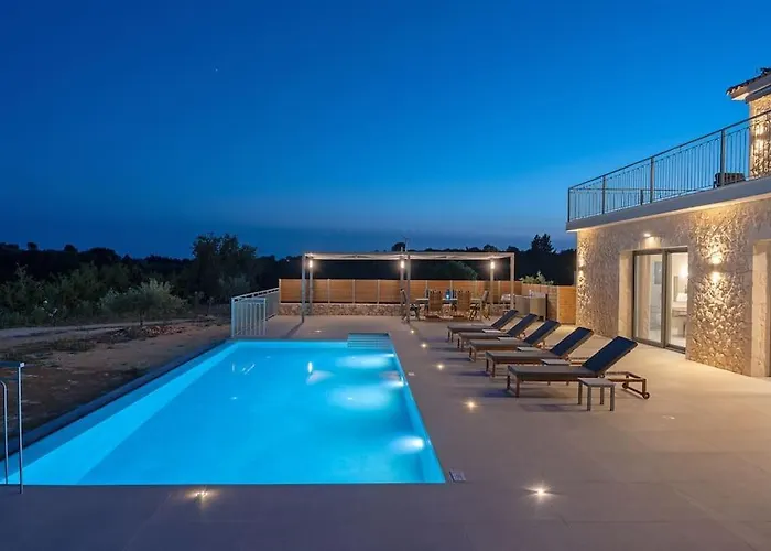 Brand New Kefalonia Stone - Trapezaki Tranquility *