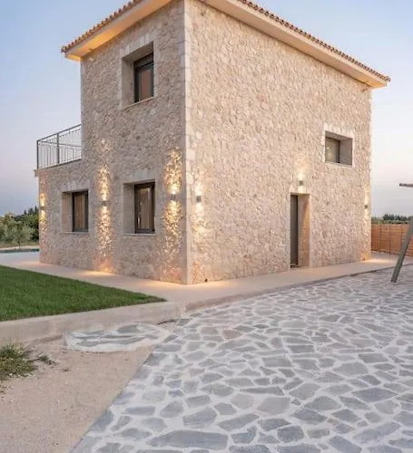 Brand New Kefalonia Stone - Trapezaki Tranquility فيلة *
